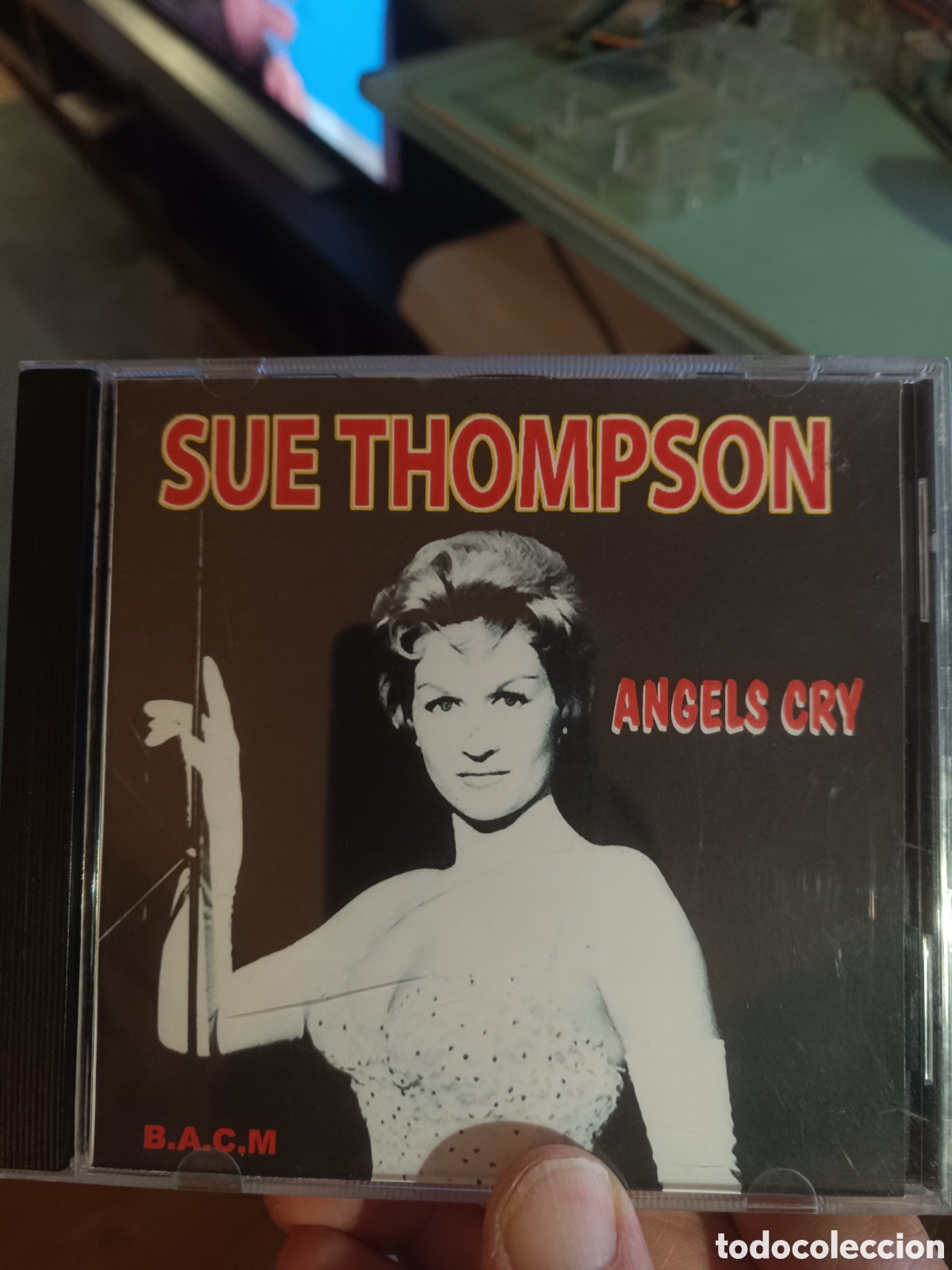 CDs de m&uacute;sica: Sue Thompson &lrm;&ndash; Angels Cry