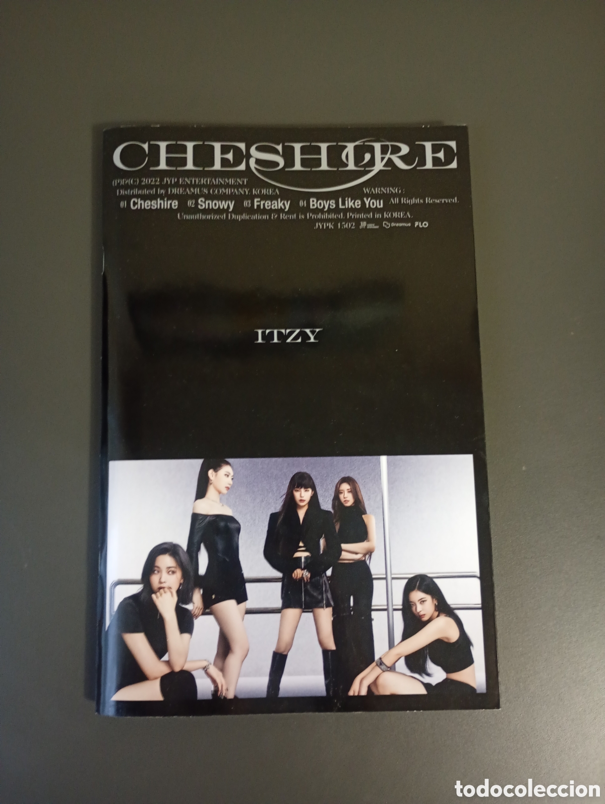 CDs de m&uacute;sica: Album kpop izty cheshire