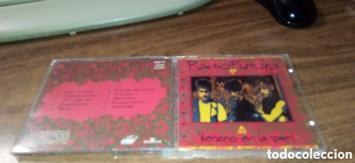 CDs de m&uacute;sica: RADIO FUTURA - VENENO EN LA PIEL (1990)
