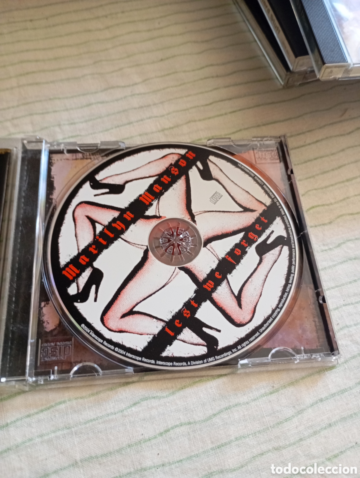 CDs de m&uacute;sica: CD Marilyn Manson - Lest we forget - Foto 3