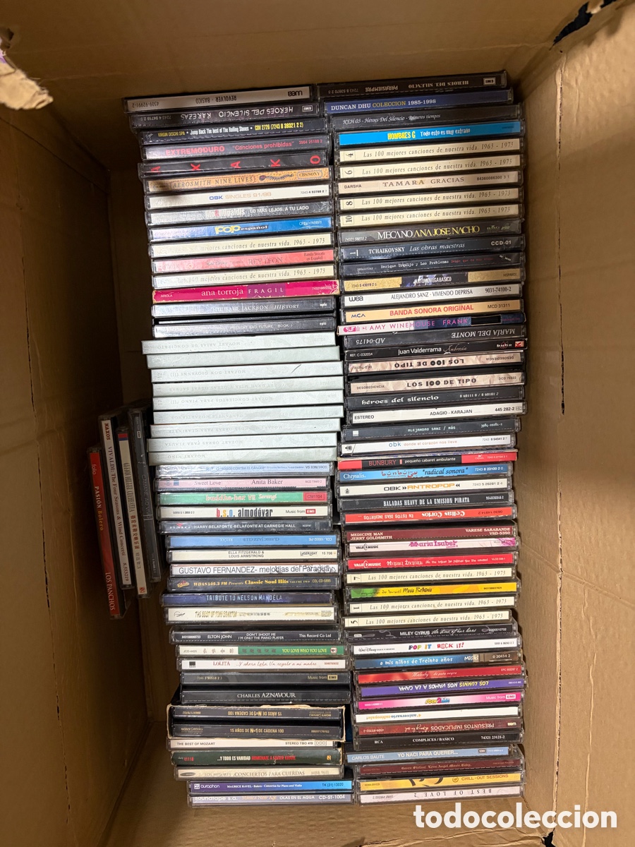 CDs de m&uacute;sica: Lote de 150 cds musica originales rolling stones michael Jackson extremoduro obk mecano hombres g&hellip;