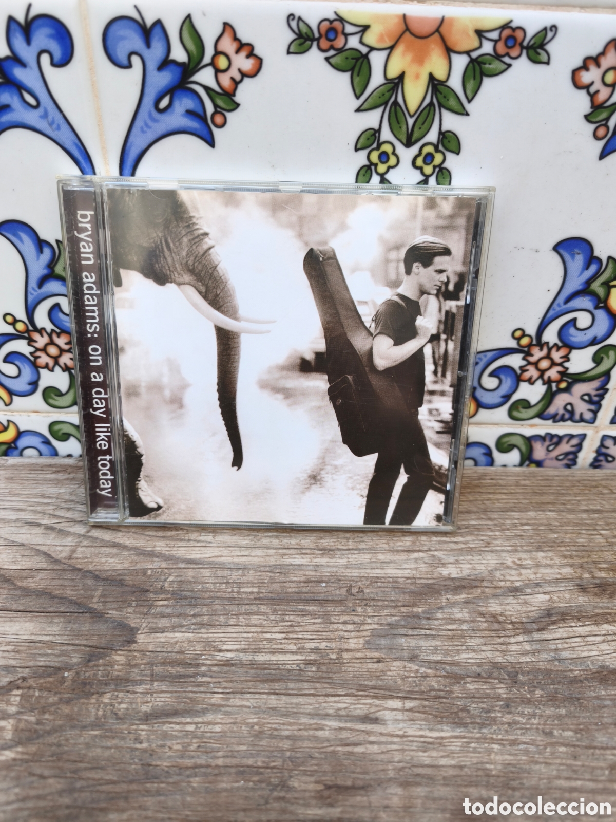 CDs de m&uacute;sica: CD Bryan Adams - On A Day Like Today - Foto 1