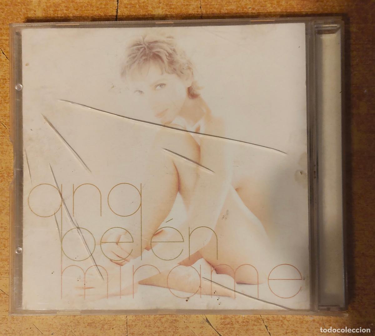 CDs de m&uacute;sica: El objeto de la imagen es el &aacute;lbum en CD &rdquo;M&iacute;rame&rdquo; de la cantante espa&ntilde;ola Ana Bel&eacute;n, publicado en 19