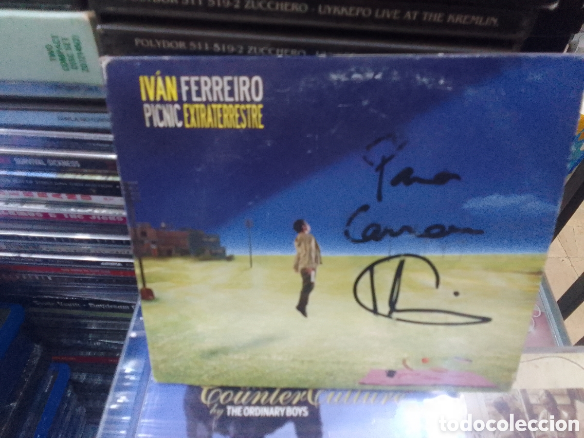 CDs de m&uacute;sica: Iv&aacute;n Ferreiro, picnic extraterrestre, dedicado por el