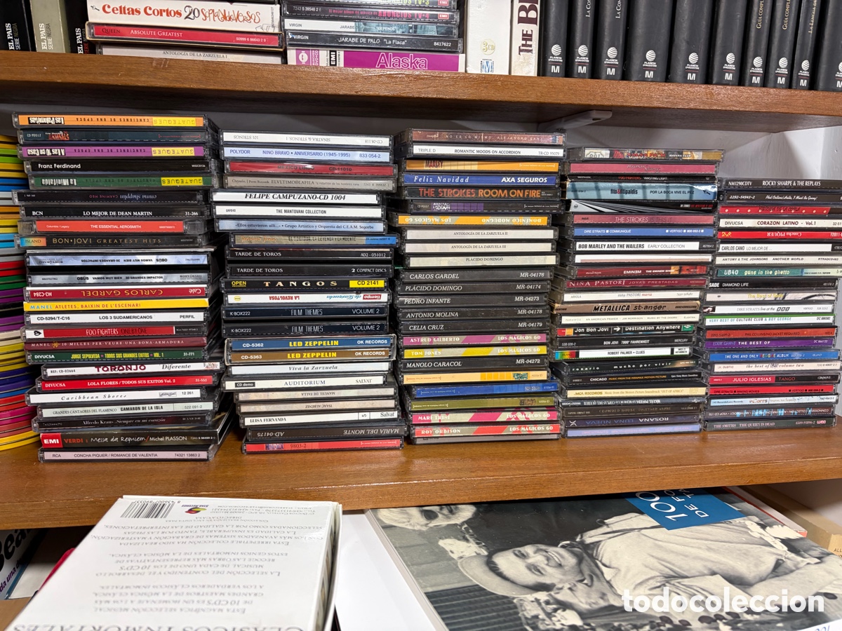 CDs de m&uacute;sica: Lote de m&aacute;s de 100 cds m&uacute;sica original Bon jovi led zeppelin metallica eminem Bob marley&hellip;