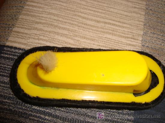 Collectible Music: antiguo limpiador de discos de vinilo, un poco gastado ,