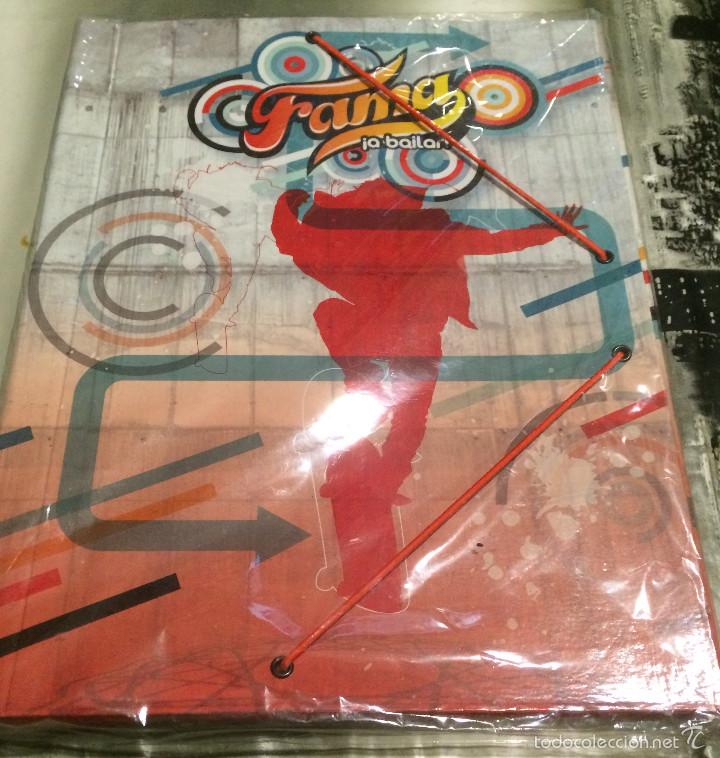 M&uacute;sica de cole&ccedil;&atilde;o: Carpeta clasificadora del programa musical de TV 'Fama a bailar'. Muchos compartimentos. Precintado.