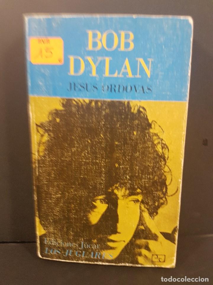 M&uacute;sica de colecci&oacute;n: BOB DYLAN,LETRAS DE SUS CANCIONES EN INGLES Y SU TRADUCCI&Oacute;N EN CASTELLANO, ILUSTRADO