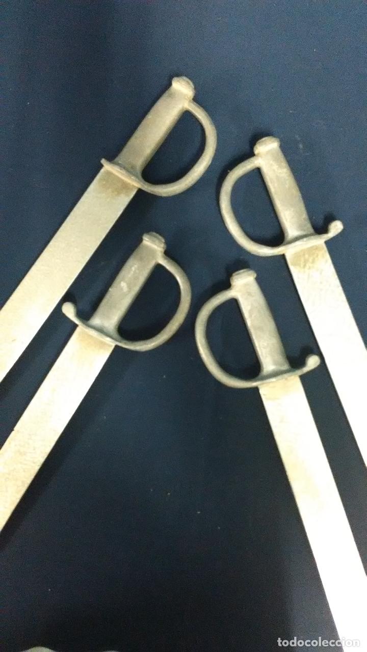 4 ESPADAS ESPATA-DANTZA
