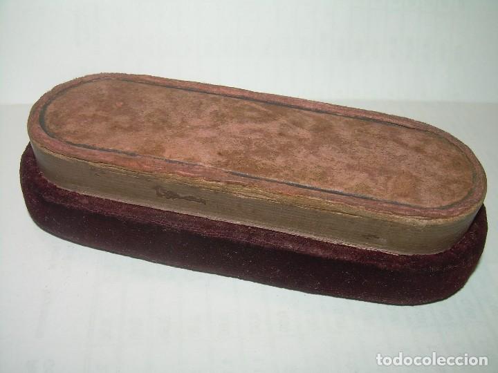 M&uacute;sica de colecci&oacute;n: ANTIGUO CEPILLO PARA LIMPIAR LOS DISCOS. - Foto 1