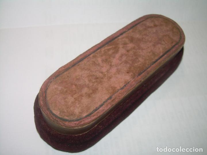 M&uacute;sica de colecci&oacute;n: ANTIGUO CEPILLO PARA LIMPIAR LOS DISCOS. - Foto 2