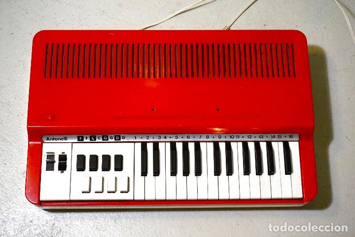 M&uacute;sica de cole&ccedil;&atilde;o: armonio antonelli teclado vintage antiguo pl&aacute;stico a&ntilde;os 60