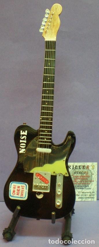 M&uacute;sica de colecci&oacute;n: Guitarra Clash - (R&eacute;plica -Tributo a la banda)