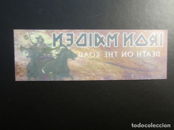 M&uacute;sica de colecci&oacute;n: PEGATINA Heavy Metal. IRON MAIDEN. DEATH ON THE ROAD PRODUCTO OFICIAL 25 X 8
