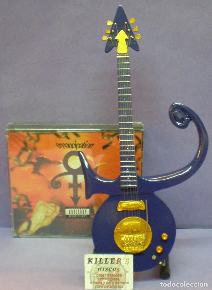 M&uacute;sica de colecci&oacute;n: Guitarra Prince Azul- Purple Symbol - Guitarra tributo al artista.