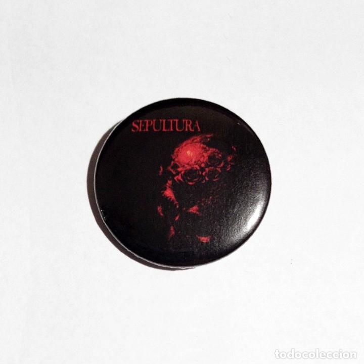 M&uacute;sica de colecci&oacute;n: SEPULTURA - BENEATH THE REMAINS CHAPA 31mm (CON IMPERDIBLE) - THRASH METAL