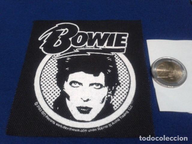 M&uacute;sica de colecci&oacute;n: PARCHE TELA ( DAVID BOWIE ) 2003 ISO RECORDS MIDE 10 X 9 CM NUEVO SIN USAR