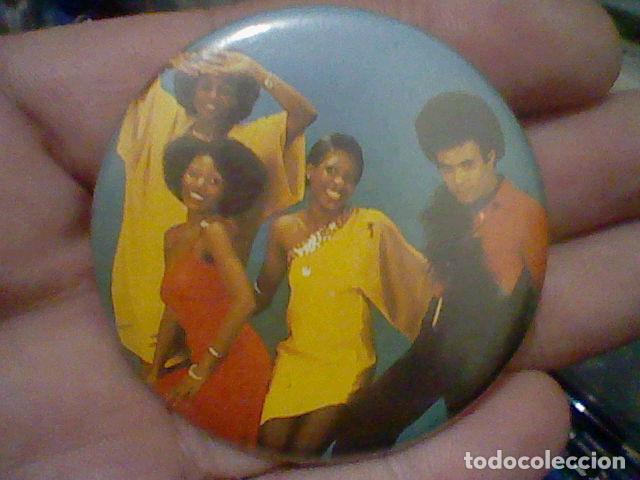 M&uacute;sica de colecci&oacute;n: BONEY M CHAPA RETRO VINTAGE A&Ntilde;OS 70 80 5,6 CMS DIAMETRO ORIGINAL MUSICA