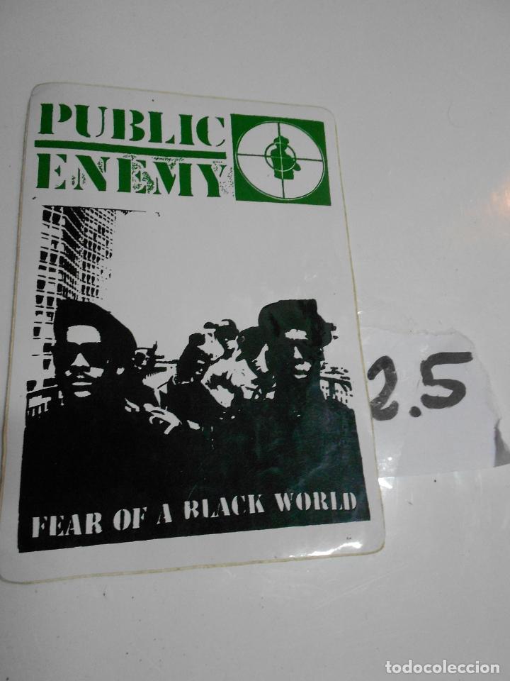 M&uacute;sica de cole&ccedil;&atilde;o: ANTIGUA PEGATINA VINTAGE A&Ntilde;OS 90 - PUBLIC ENEMY - ENVIO INCLUIDO A ESPA&Ntilde;A