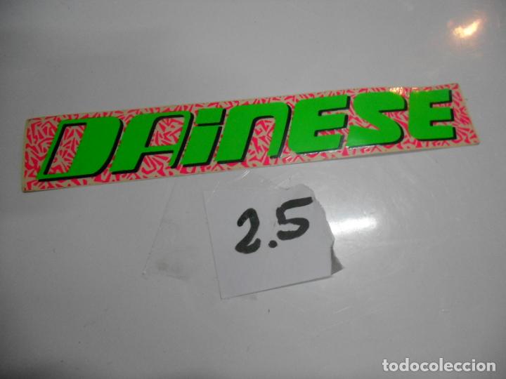 M&uacute;sica de cole&ccedil;&atilde;o: ANTIGUA PEGATINA VINTAGE A&Ntilde;OS 90 - DAINESE - ENVIO INCLUIDO A ESPA&Ntilde;A