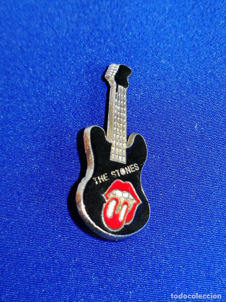 M&uacute;sica de colecci&oacute;n: PIN THE ROLLING STONES- GUITARRA - Foto 2