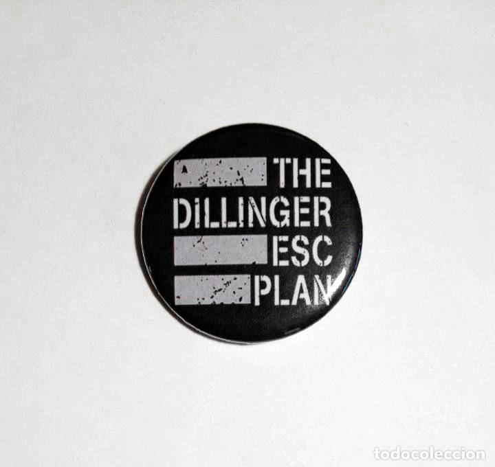 M&uacute;sica de colecci&oacute;n: THE DILLINGER ESCAPE PLAN - LOGO CHAPA 31mm (CON IMPERDIBLE) - MATHCORE METAL PROGRESIVO