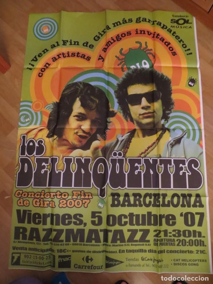 M&uacute;sica de colecci&oacute;n: LOS DELINQUENTES: POSTER GIGANTE CONCIERTO BARCELONA