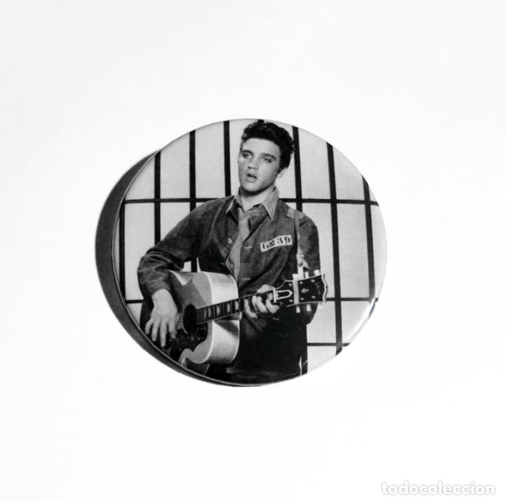Collectible Music: ELVIS PRESLEY - JAILHOUSE ROCK CHAPA 59MM (CON IMPERDIBLE)