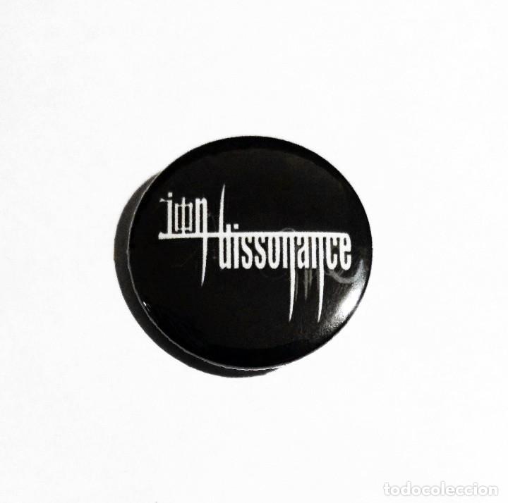M&uacute;sica de colecci&oacute;n: ION DISSONANCE - LOGO CHAPA 31MM (CON IMPERDIBLE) - DEATHCORE GRINDCORE