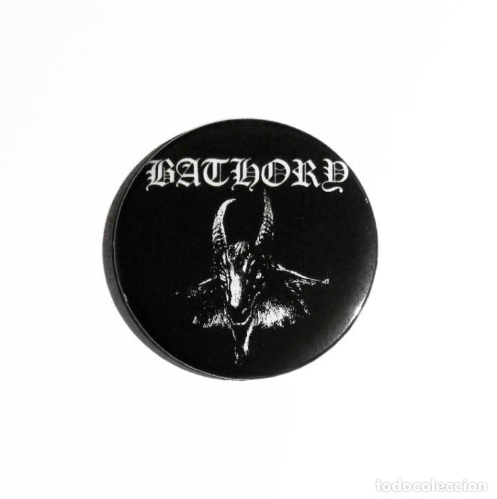 Musique de collection: BATHORY - BATHORY CHAPA 59mm (CON IMPERDIBLE) - BLACK METAL THRASH METAL