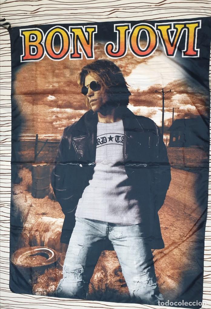 M&uacute;sica de colecci&oacute;n: P&Oacute;STER BANDERA TELA BON JOVI
