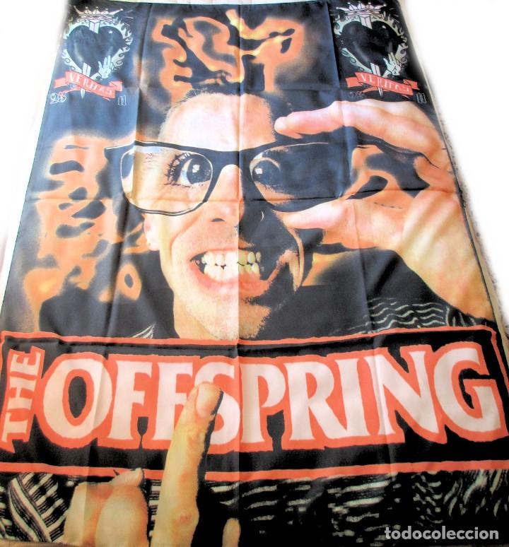 Musique de collection: Bandera Grande de OFFSPRING - Mide1,36 x ,094 cm.
