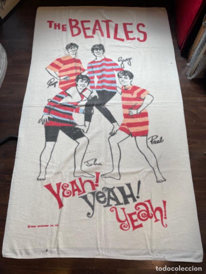 M&uacute;sica de colecci&oacute;n: THE BEATLES TOALLA DE PLAYA LICENCIA NEMS LTD MED.: 150X86 CMS. (GBM)