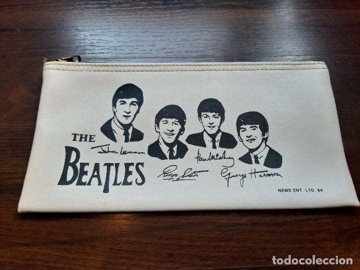 M&uacute;sica de colecci&oacute;n: THE BEATLES NECESER / CARTERA SOBRE ORIGINAL LICENCIA NEMS LTD 1964 (GBM)