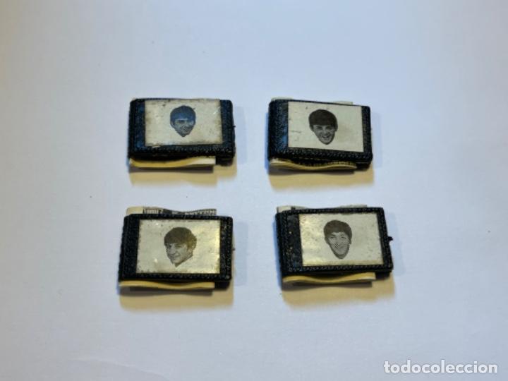 M&uacute;sica de colecci&oacute;n: THE BEATLES 4 MINI CARTERAS CON MINI D&Oacute;LARES -ORIGINALES A&Ntilde;OS 60- MED.: 1,5X2,5 CMS. (GBM)