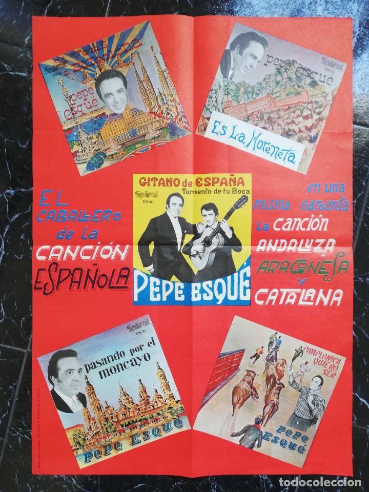 M&uacute;sica de cole&ccedil;&atilde;o: POSTER PEPE ESQU&Eacute; EL CABALLERO DE LA CANCION ESPA&Ntilde;OLA 69 X 48 CM