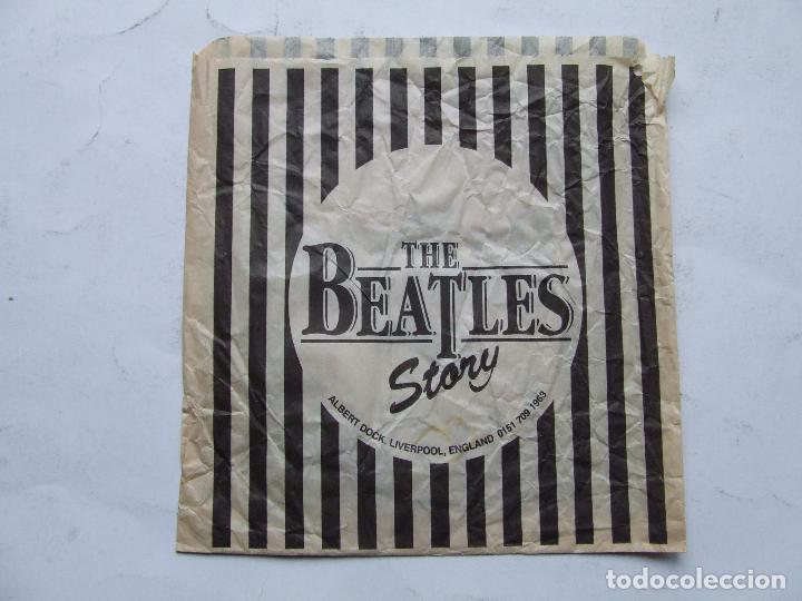 Musique de collection: BOLSA DE PAPEL THE BEATLES STORY LIVERPOOL DIMENSIONES 22 x 20 cm