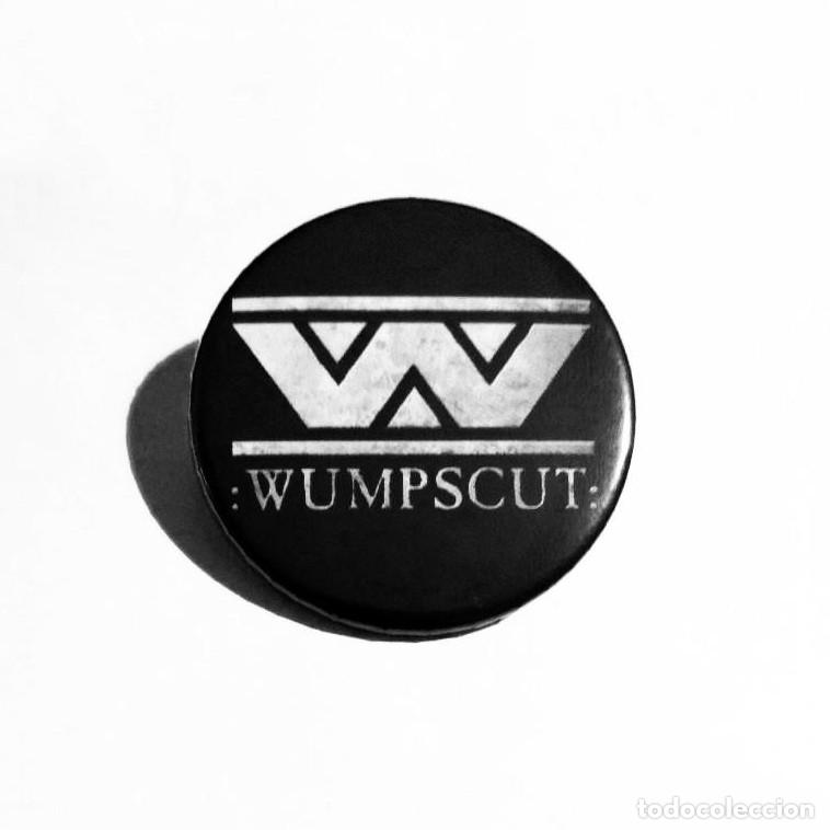 Collectible Music: :WUMPSCUT: - LOGO IM&Aacute;N NEVERA 59mm - ELECTRO INDUSTRIAL