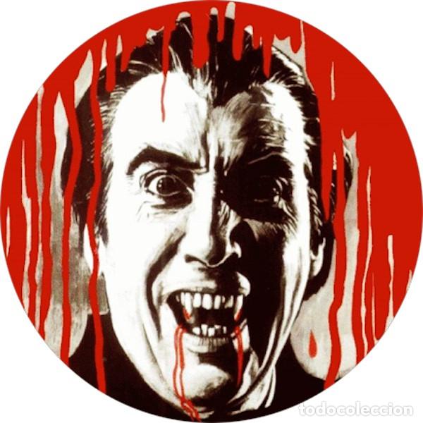M&uacute;sica de colecci&oacute;n: Chapa/Badge Christopher Lee Dracula - Foto 1