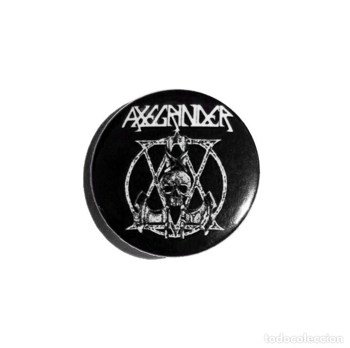 M&uacute;sica de colecci&oacute;n: AXEGRINDER - LOGO CHAPA 31mm (CON IMPERDIBLE) - CRUST-PUNK THRASH METAL