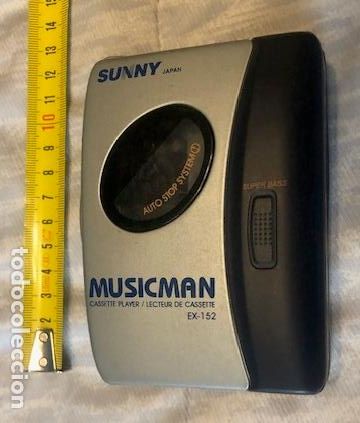 Musique de collection: Antiguo reproductor de casete, marca Sunny, para llevarlo a la cintura.