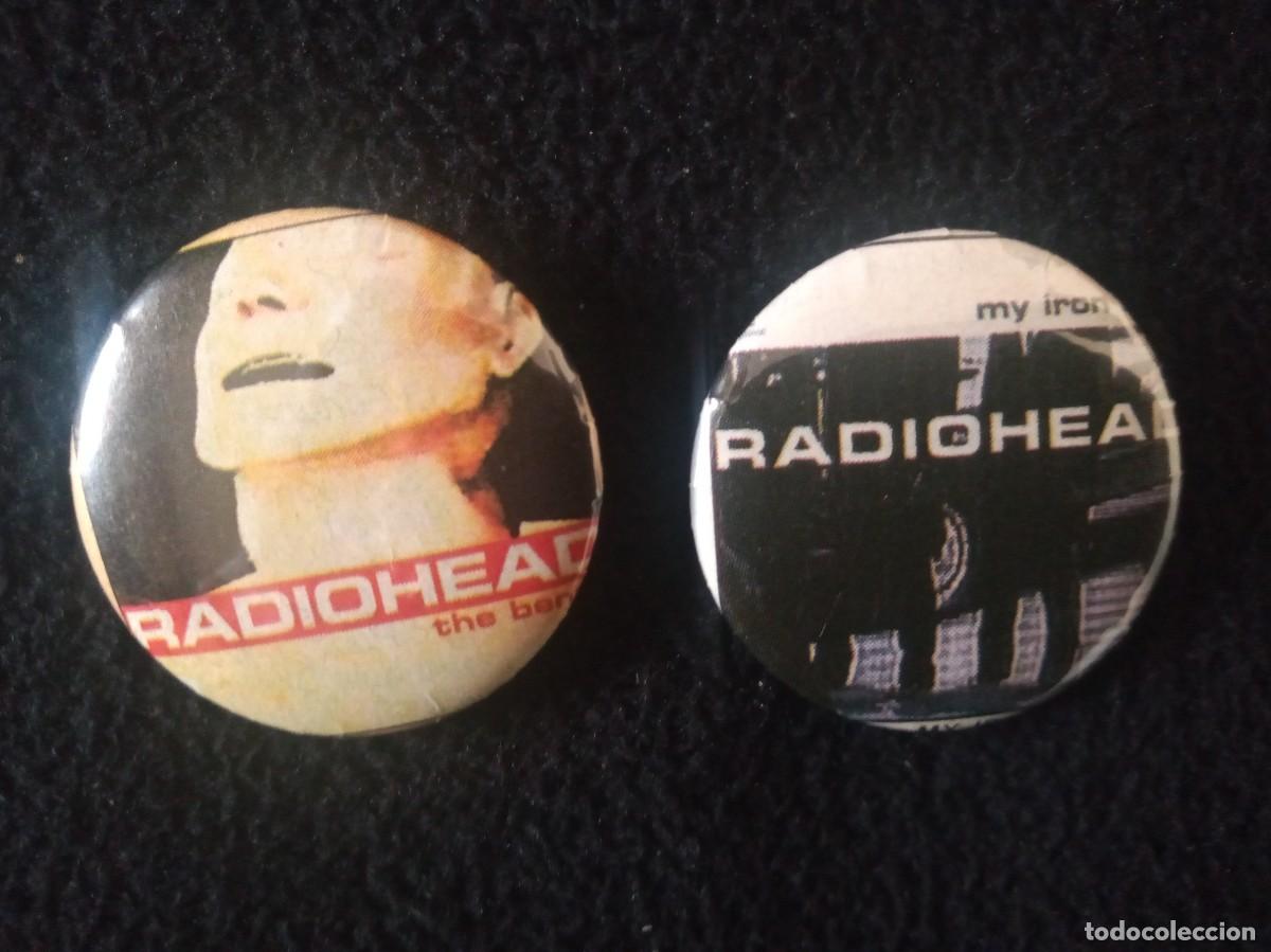 Collectible Music: RADIOHEAD - Lote de 2 chapas tama&ntilde;o 32 mm.
