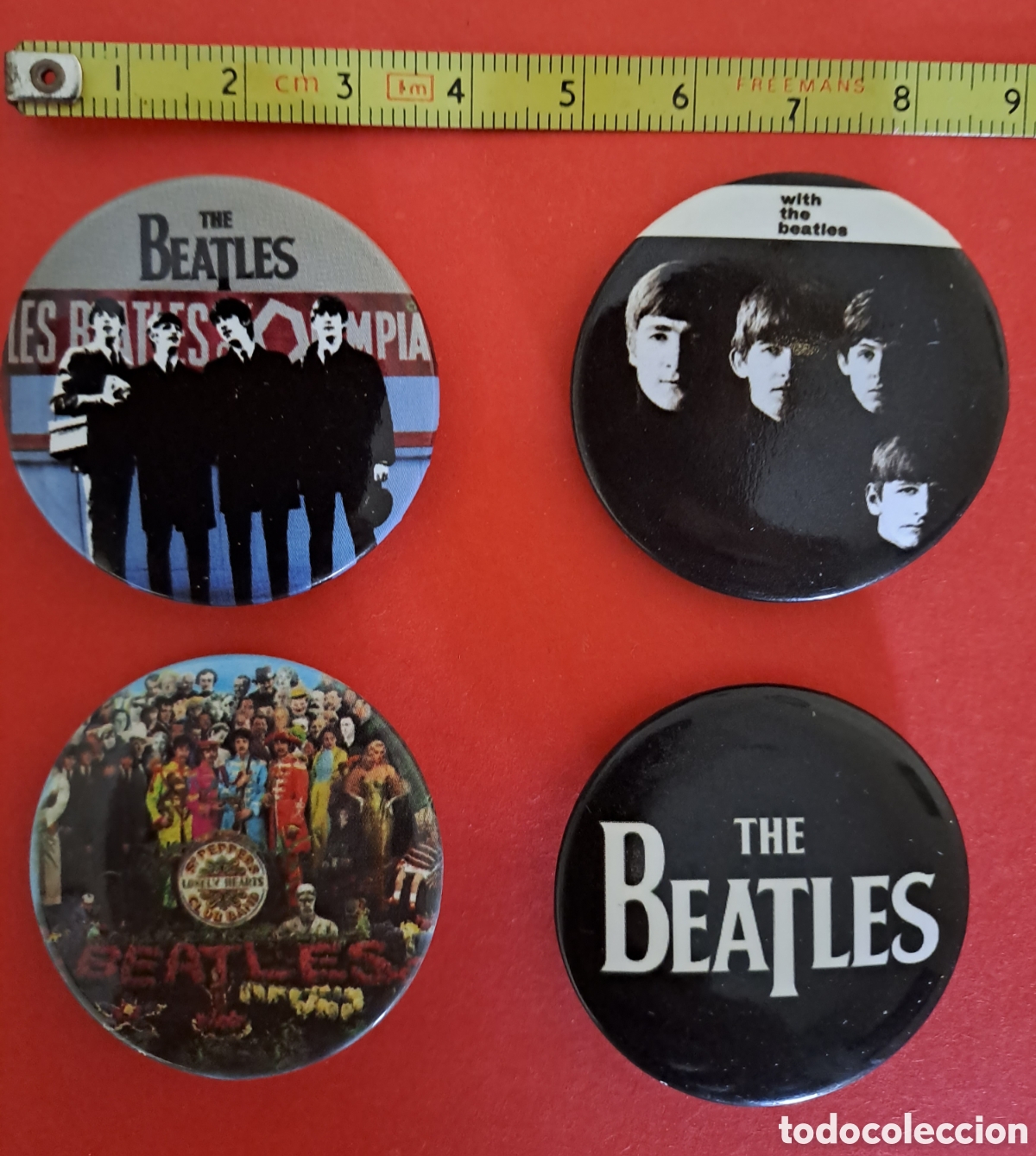 M&uacute;sica de colecci&oacute;n: 4 CHAPAS ANTIGUAS BEATLES A&Ntilde;OS 70