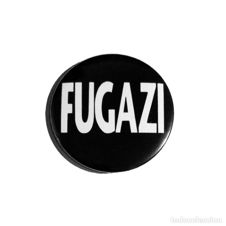 Musique de collection: FUGAZI - LOGO ABREBOTELLAS 59mm (CON IM&Aacute;N PARA NEVERA) - POST-HARDCORE ROCK ALTERNATIVO