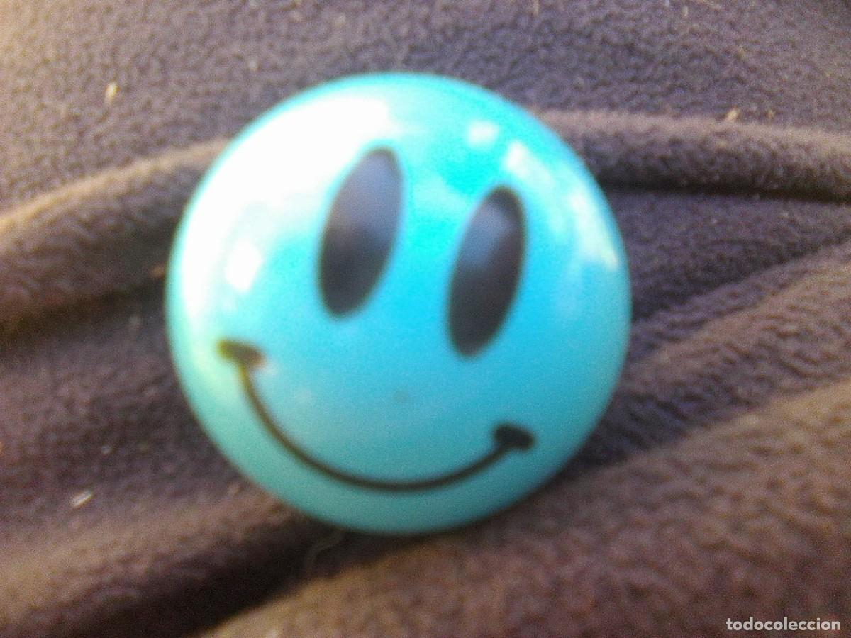 M&uacute;sica de colecci&oacute;n: Smile - bolita canica s&iacute;mbolo Acid House tridimensional - PVC 3,50 cms