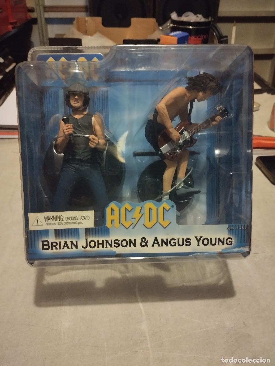 M&uacute;sica de colecci&oacute;n: Figura AC DC Brian Johnson & Angus Young - Foto 1
