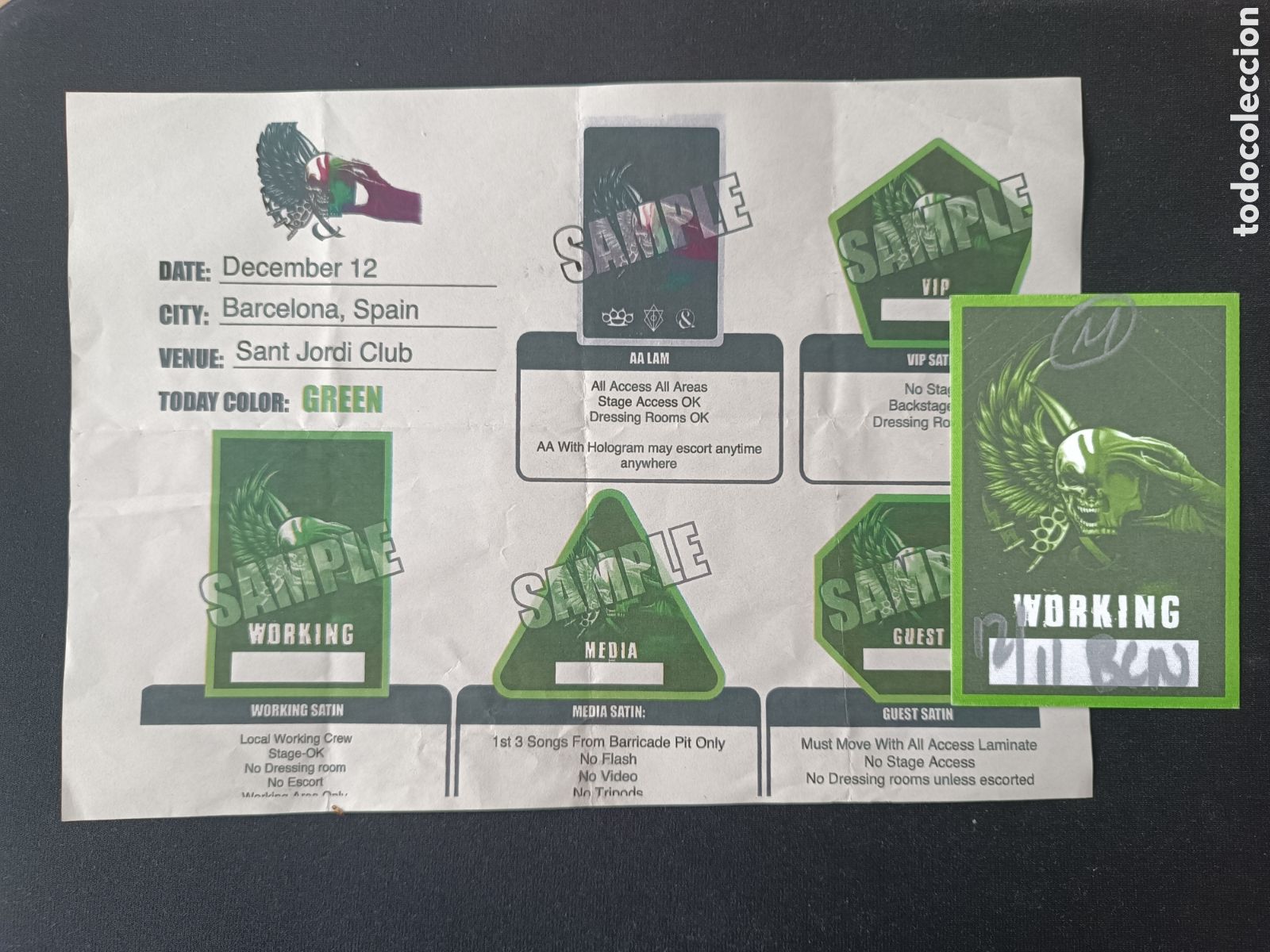 Musique de collection: FIVE FINGER DEATH PUNCH - Lote concierto