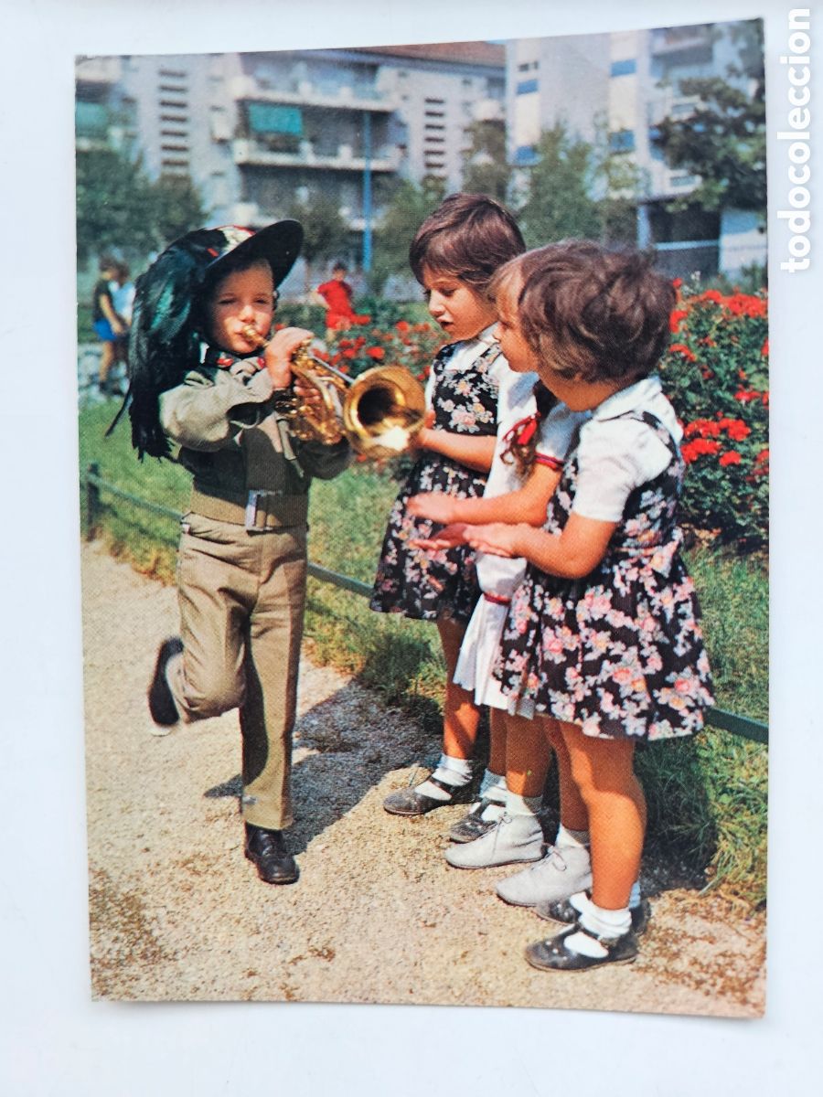 M&uacute;sica de colecci&oacute;n: Postal de ni&ntilde;o tocando trompeta de 1965, - Foto 1