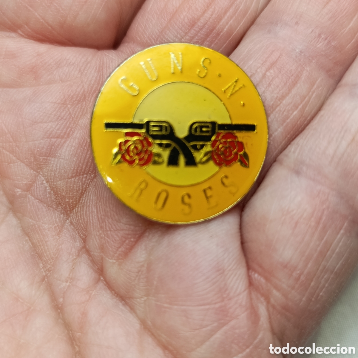 M&uacute;sica de colecci&oacute;n: PIN ANTIGUO GUNS&middot;N&middot;ROSES ,ESMALTADO