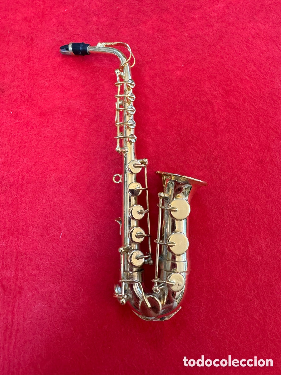 Musica di collezione: INSTRUMENTO EN MINIATURA, SAXOPHONE. REALIZADO EN METAL.